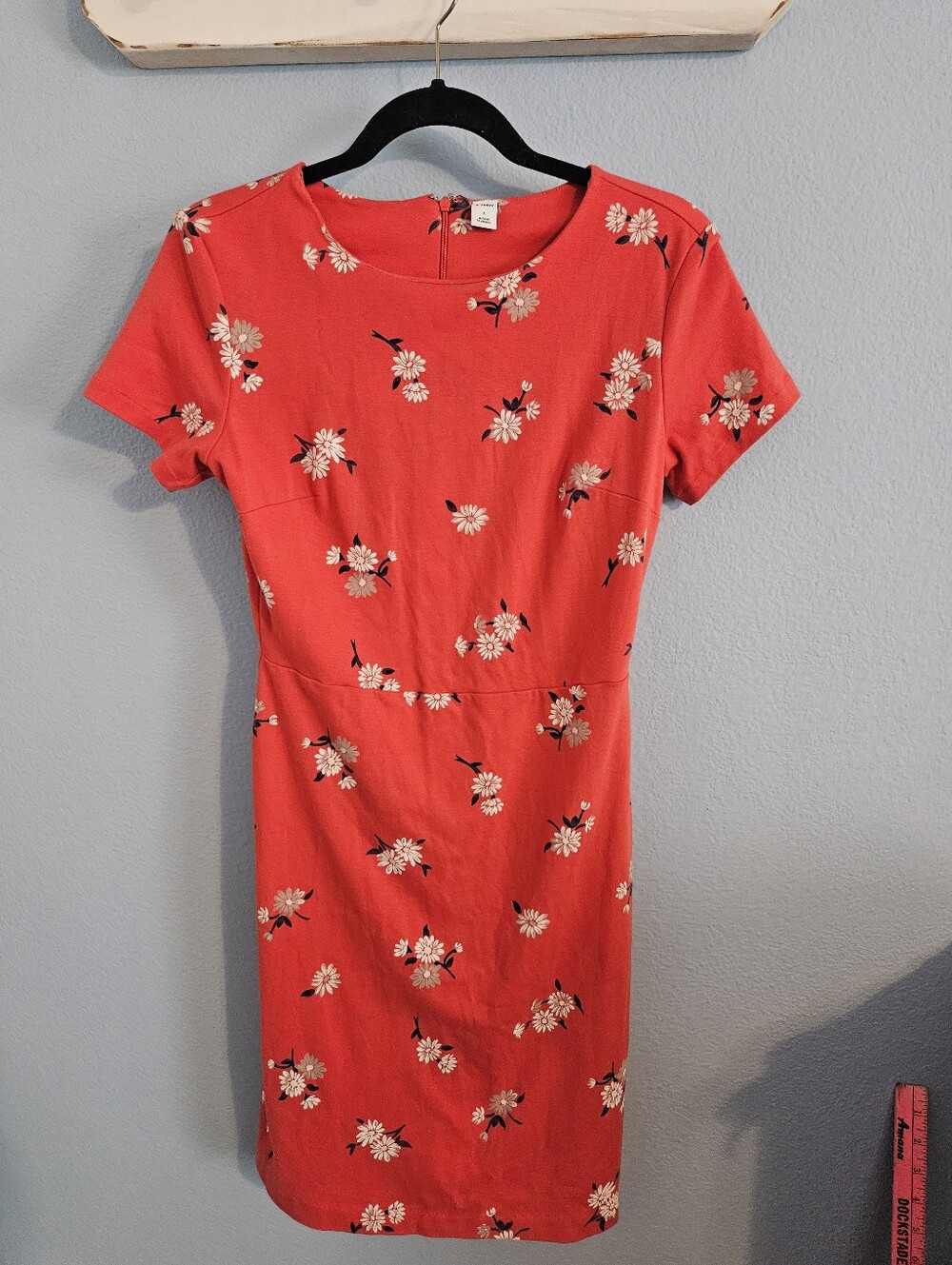 Old Navy Floral Short Sleeve Red Sheath Dress